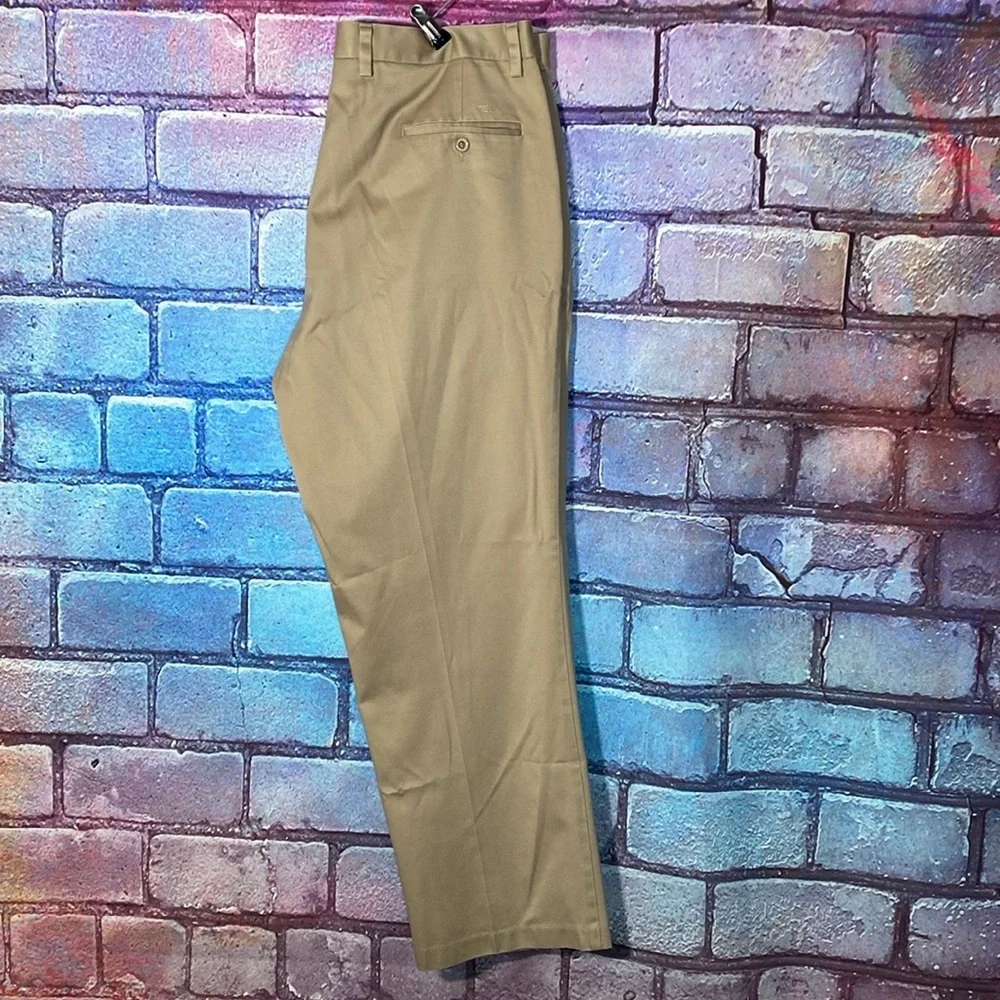 NWT Dockers Men's Khaki Pants W36 L30